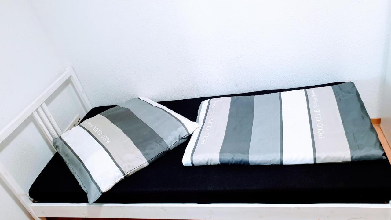 Budget In Halle With Shared Bathroom, Free Wifi, Netflix & Ipad * Halle (Saale)